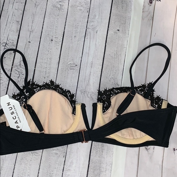 🌻 La hearts women’s lace bikini top 🌻 - Picture 2 of 4